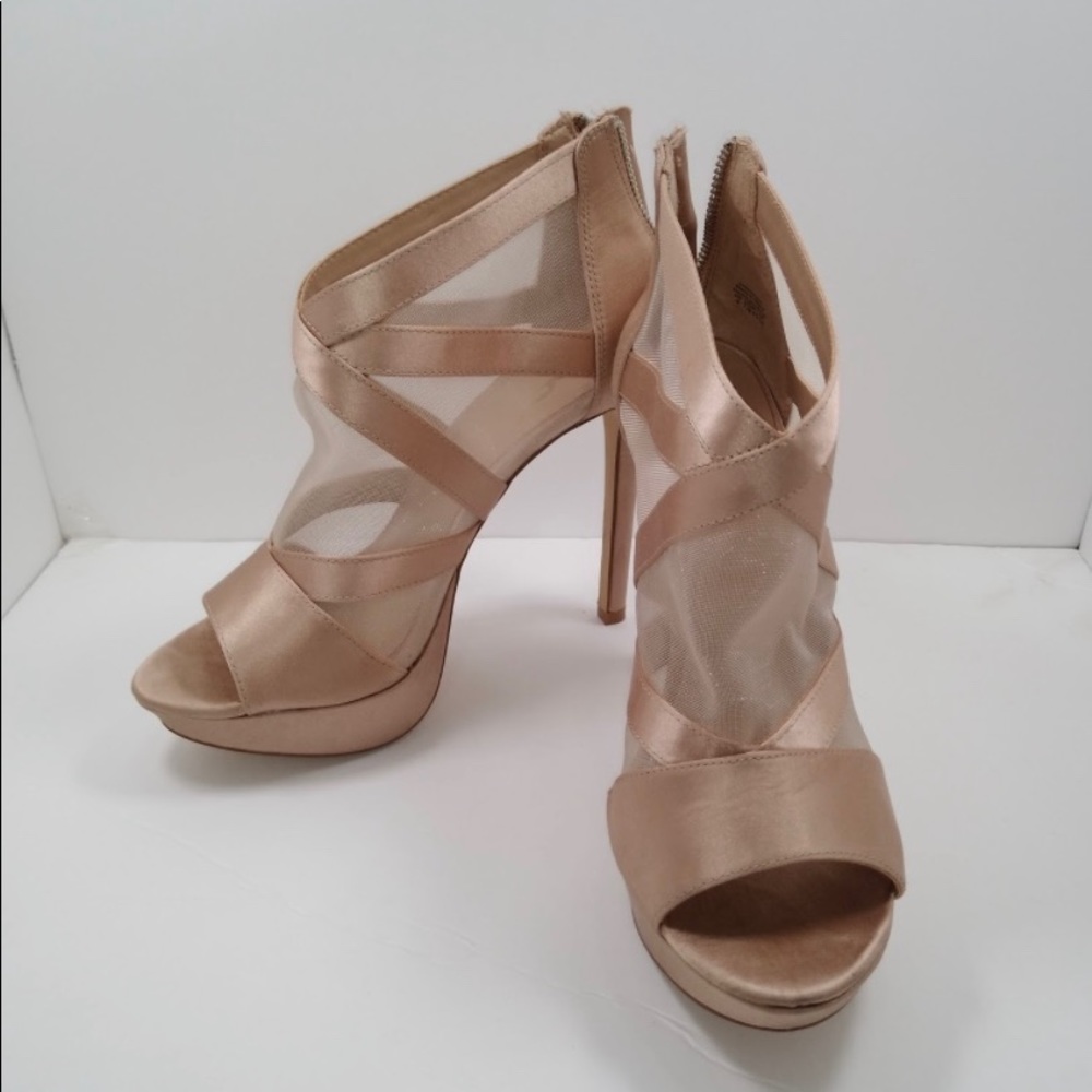 Mix NO. 6 heels open toe sandal size 8